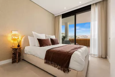 Middle Floor Apartment in Nueva Andalucía