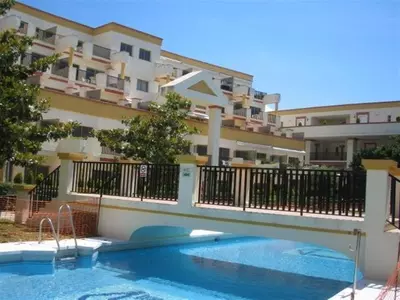 Middle Floor Apartment in Elviria