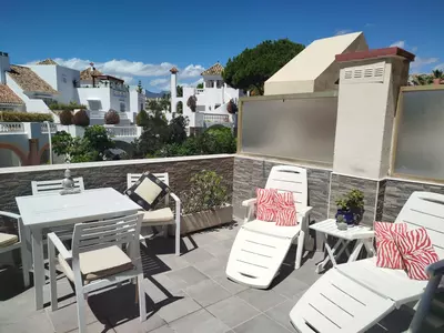 Middle Floor Apartment in Elviria