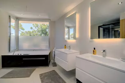 Detached Villa in Nueva Andalucía