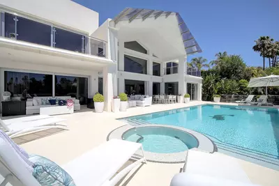 Detached Villa in Nueva Andalucía