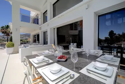 Detached Villa in Nueva Andalucía