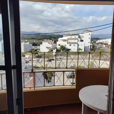 Middle Floor Apartment in Estepona
