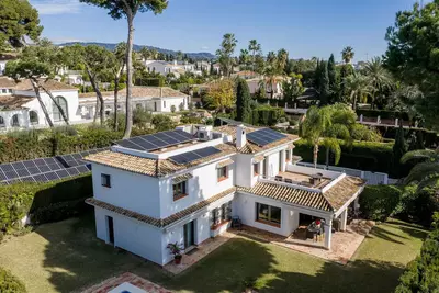 Detached Villa in Los Monteros
