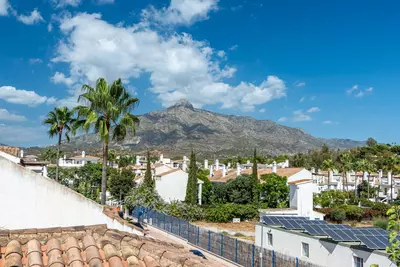 Townhouse in Nueva Andalucía