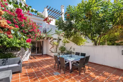 Townhouse in Nueva Andalucía