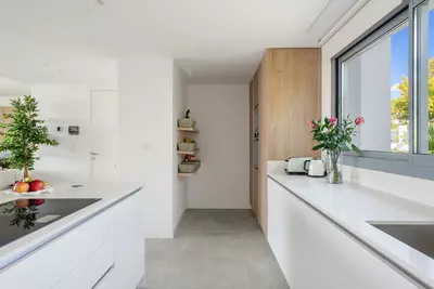 Middle Floor Apartment in Marbella