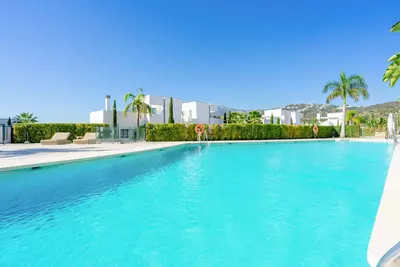 Middle Floor Apartment in Marbella