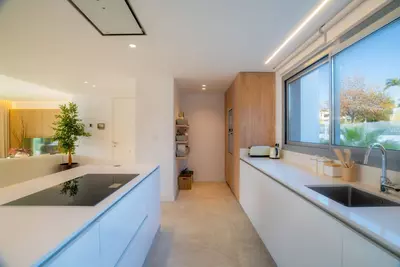 Middle Floor Apartment in Marbella
