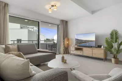 Middle Floor Apartment in Cancelada