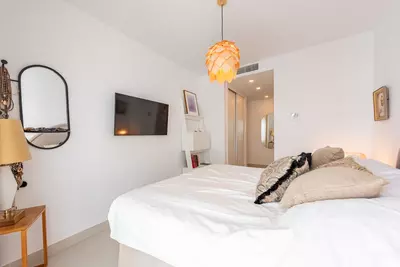 Middle Floor Apartment in Bel Air