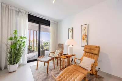 Middle Floor Apartment in Bel Air