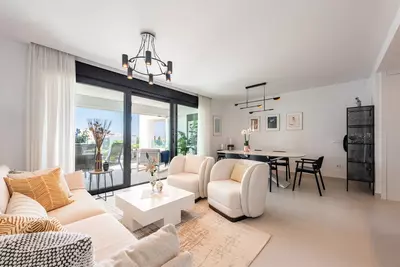 Middle Floor Apartment in Bel Air