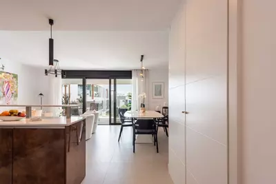 Middle Floor Apartment in Bel Air
