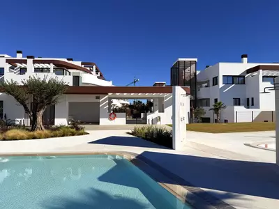 Middle Floor Apartment in Cancelada