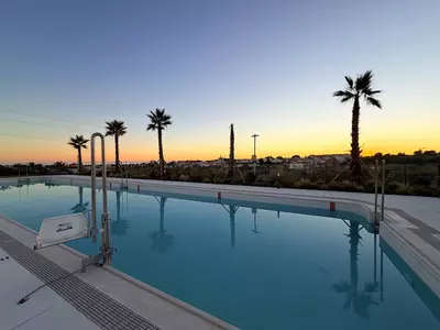 Middle Floor Apartment in Cancelada