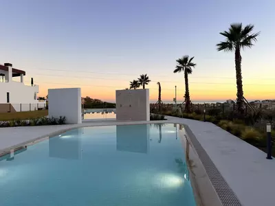 Middle Floor Apartment in Cancelada