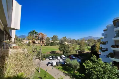 Middle Floor Apartment in Guadalmina Alta