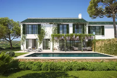 Townhouse in Casares