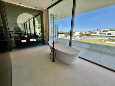 Semi-Detached House in Nueva Andalucía