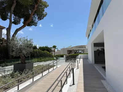 Semi-Detached House in Nueva Andalucía