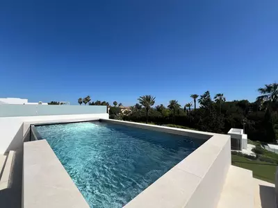 Semi-Detached House in Nueva Andalucía