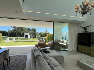 Semi-Detached House in Nueva Andalucía