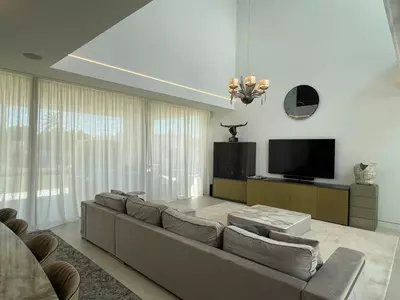 Semi-Detached House in Nueva Andalucía