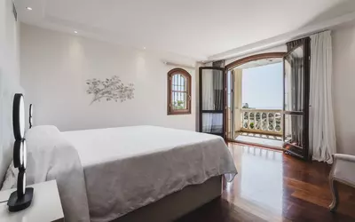 Detached Villa in Estepona