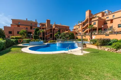 Middle Floor Apartment in Elviria