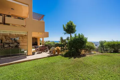 Ground Floor Apartment in El Paraiso