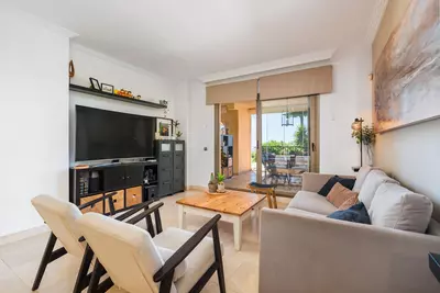 Ground Floor Apartment in El Paraiso