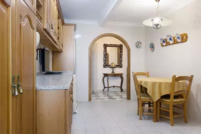 Middle Floor Apartment in Estepona