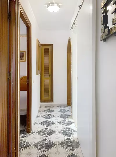 Middle Floor Apartment in Estepona