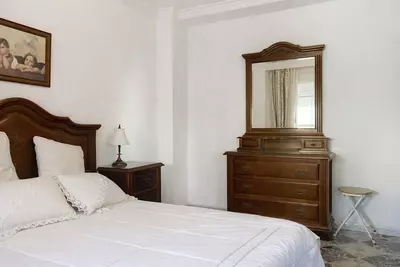 Middle Floor Apartment in Estepona