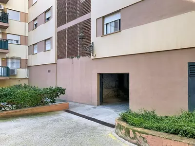 Middle Floor Apartment in Estepona
