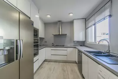 Middle Floor Apartment in Marbella