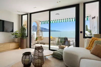Middle Floor Apartment in Nueva Andalucía