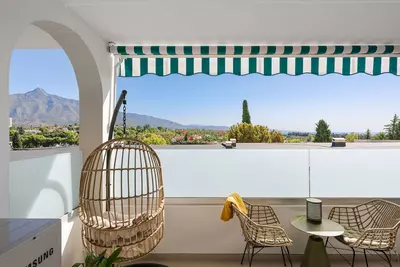 Middle Floor Apartment in Nueva Andalucía