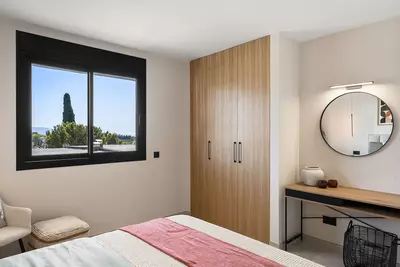 Middle Floor Apartment in Nueva Andalucía