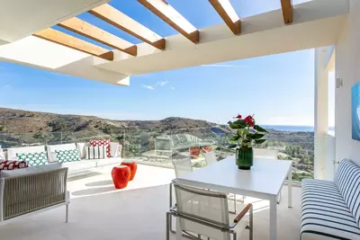 Middle Floor Apartment in Benahavís