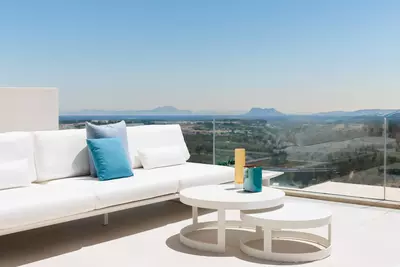 Middle Floor Apartment in Benahavís