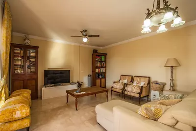 Middle Floor Apartment in Elviria