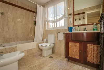 Middle Floor Apartment in Elviria