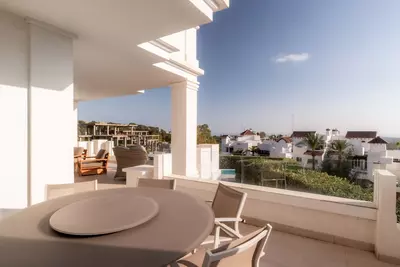 Middle Floor Apartment in Nueva Andalucía