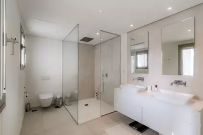 Middle Floor Apartment in Nueva Andalucía