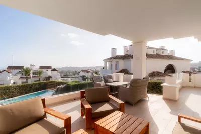 Middle Floor Apartment in Nueva Andalucía