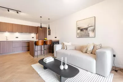 Middle Floor Apartment in Nueva Andalucía