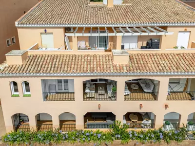 Middle Floor Apartment in Nueva Andalucía