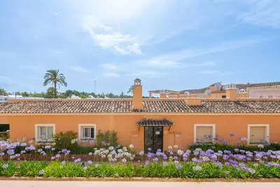 Middle Floor Apartment in Nueva Andalucía